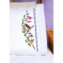 Charger l&#39;image dans la galerie, Hummingbird Stamped Pillowcase
